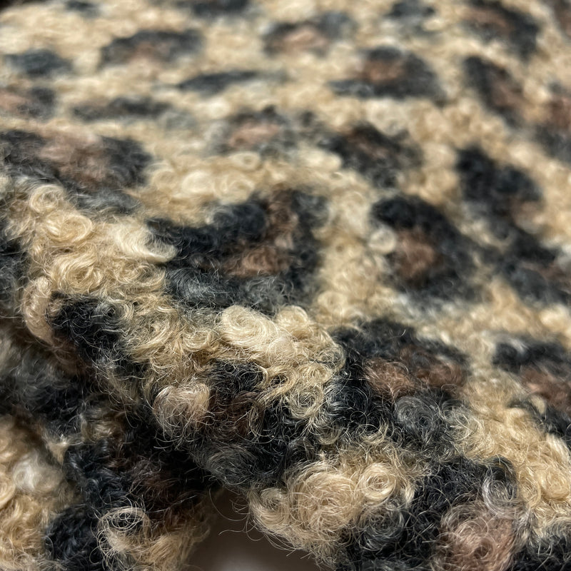 Boucle Stoff Jackenstoff Leo braun