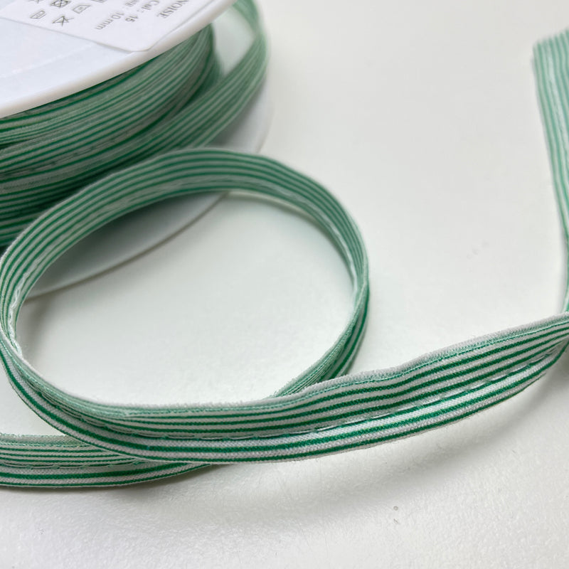 1 Meter Paspel Paspelband gestreift grün