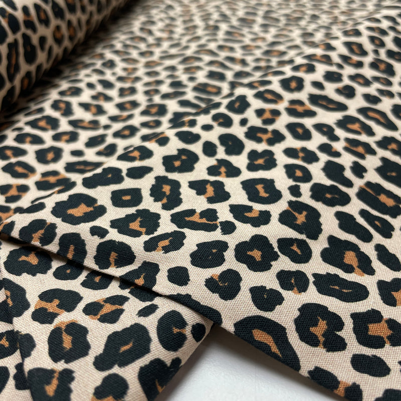 Baumwolle Stoff Leo Muster Swafing Tim beige