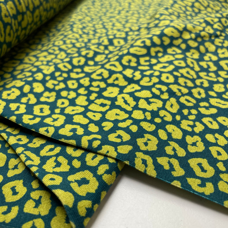 Swafing Cleopatra Jersey Stoff Leo Animalprint grün