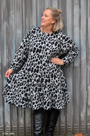 Swafing Emily Jacquard Jersey Stoff Leo Muster schwarz weiß