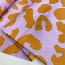 Ilja Fabrik Canvas Baumwolle Stoff Leo Muster Animalprint flieder