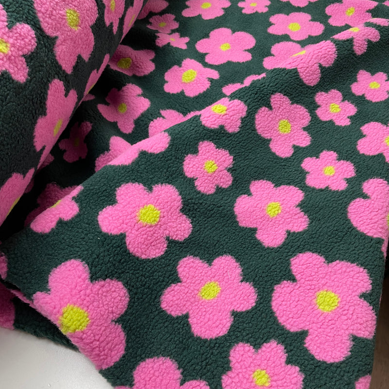 Teddy Stoff Jackenstoff Blumen grün