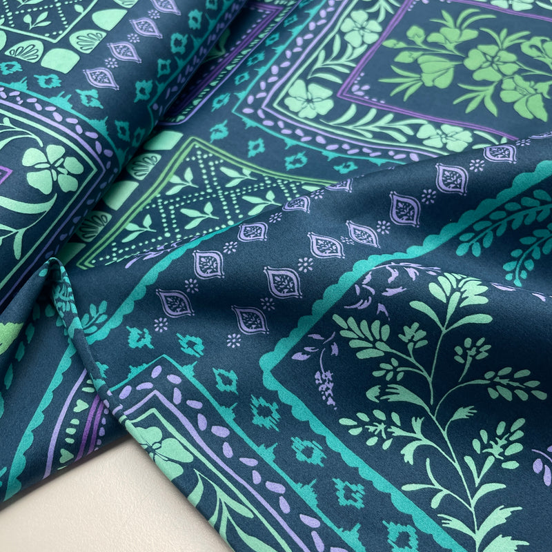 Cotton Satin Baumwolle Muster grün