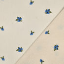 Poppy Musselin Stoff abgesteppt Baumwolle Blaubeeren ecru
