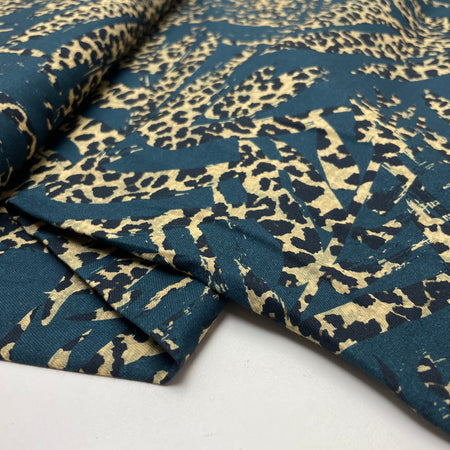 Weiche Baumwolle Stoff für Bekleidung Leo Muster blau