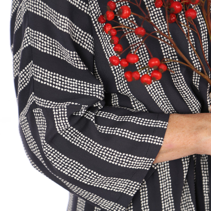 Papierschnittmuster Studio Schnittreif Kleid mit Fledermausärmeln Frau Iva