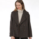 Papierschnittmuster Studio Schnittreif Frau Laura gefütterter Kurzmantel mit großem Kragen