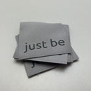 Just Be Label Webetiketten grau